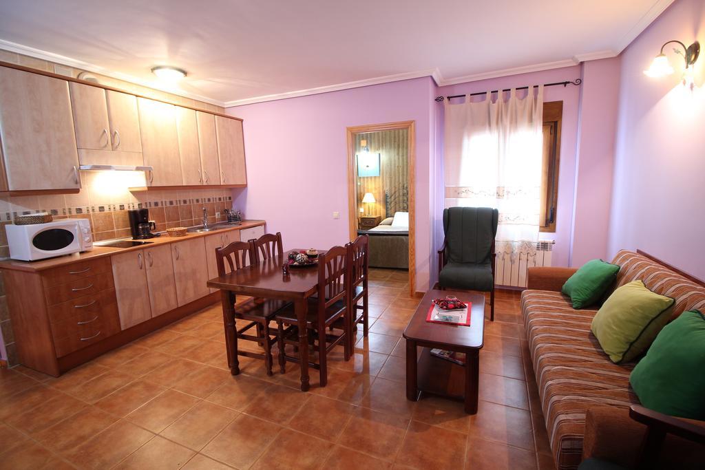 Apartament Sierra De Monfrague Torrejón el Rubio Pokój zdjęcie